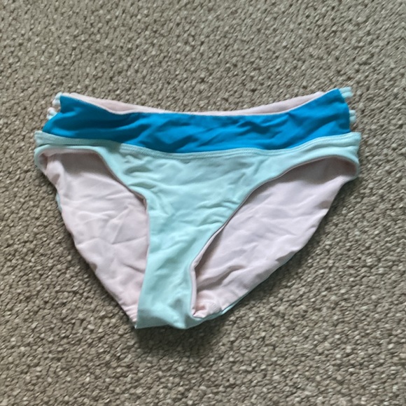 Iviva double sided bathing suit bottom - Picture 5 of 5